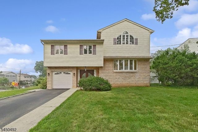 56 Eaton Pl, Bloomfield Twp., NJ 07003