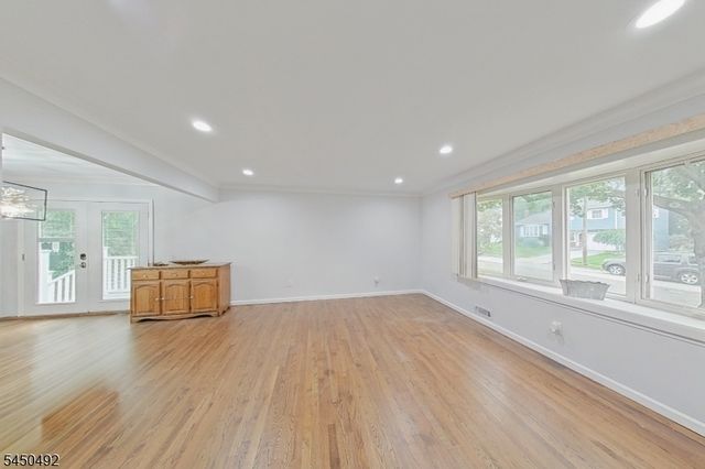 56 Eaton Pl, Bloomfield Twp., NJ 07003