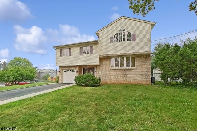 56 Eaton Pl, Bloomfield Twp., NJ 07003