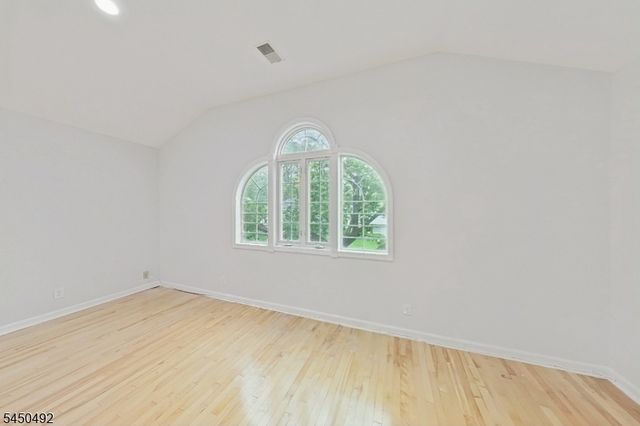 56 Eaton Pl, Bloomfield Twp., NJ 07003