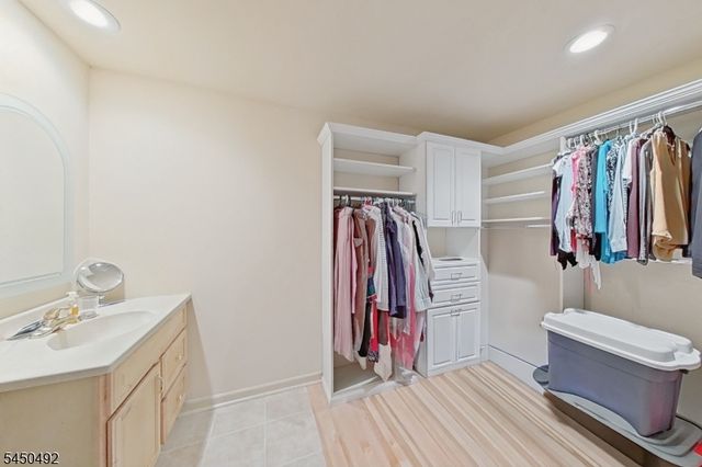 56 Eaton Pl, Bloomfield Twp., NJ 07003