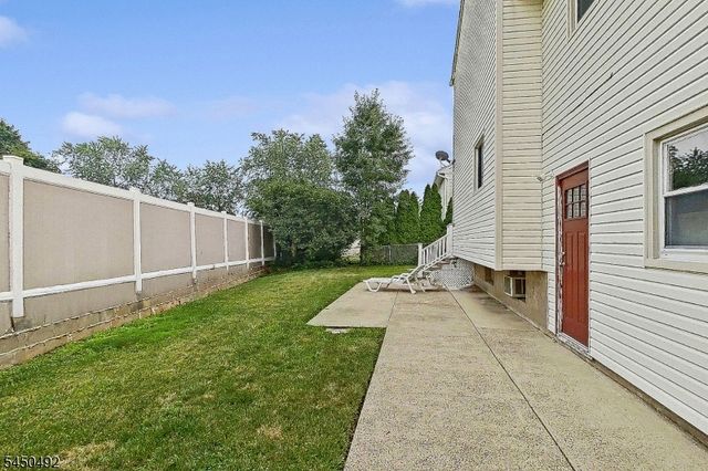 56 Eaton Pl, Bloomfield Twp., NJ 07003