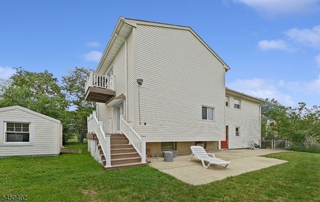 56 Eaton Pl, Bloomfield Twp., NJ 07003