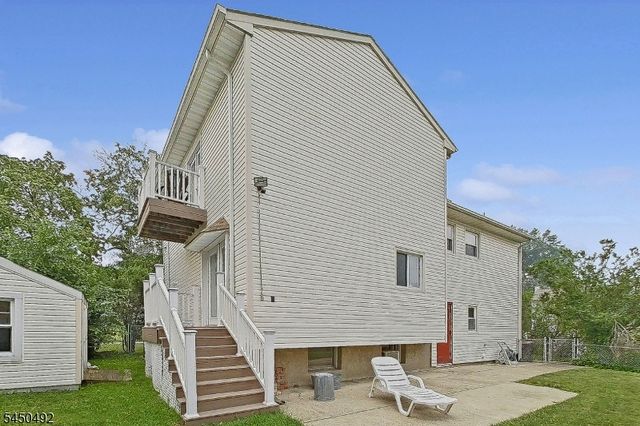 56 Eaton Pl, Bloomfield Twp., NJ 07003