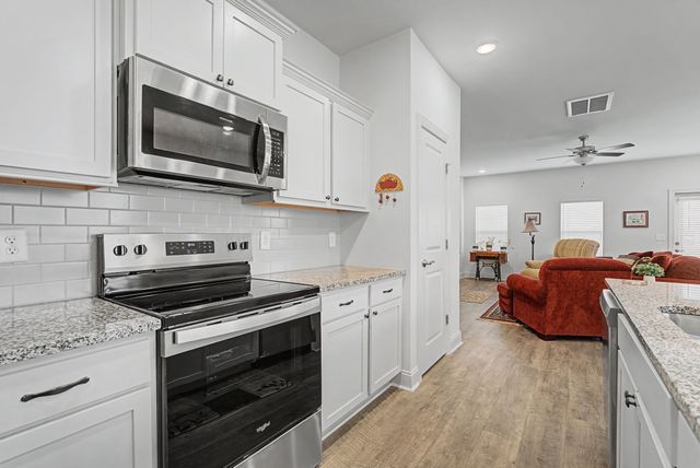 923 SE Broad St Apt A5, Murfreesboro, TN 37130