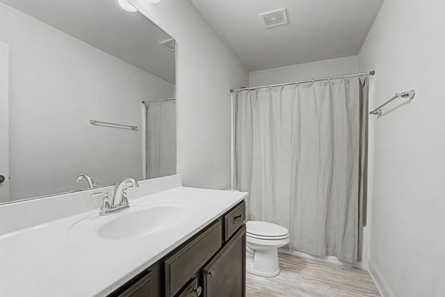 923 SE Broad St Apt A5, Murfreesboro, TN 37130