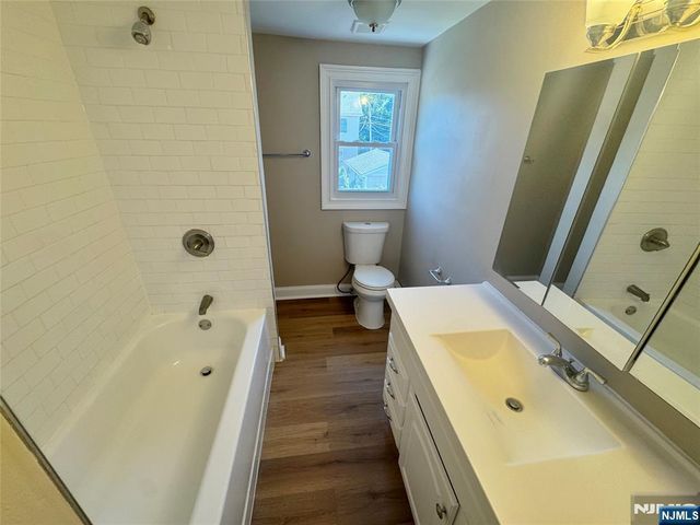 192 6th Street, Saddle Brook, NJ 07663