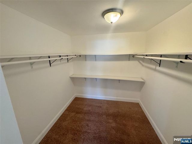 192 6th Street, Saddle Brook, NJ 07663