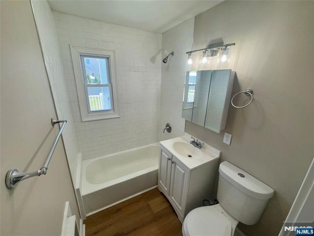 192 6th Street, Saddle Brook, NJ 07663