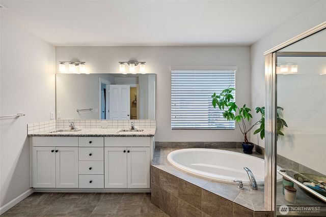 3013 13th Avenue Ct NW, Puyallup, WA 98371