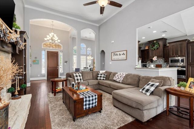 231 N Waterstone Drive, Montgomery, TX 77356