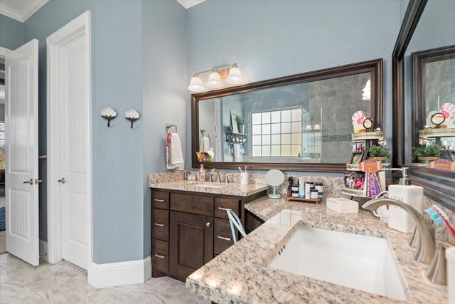 231 N Waterstone Drive, Montgomery, TX 77356