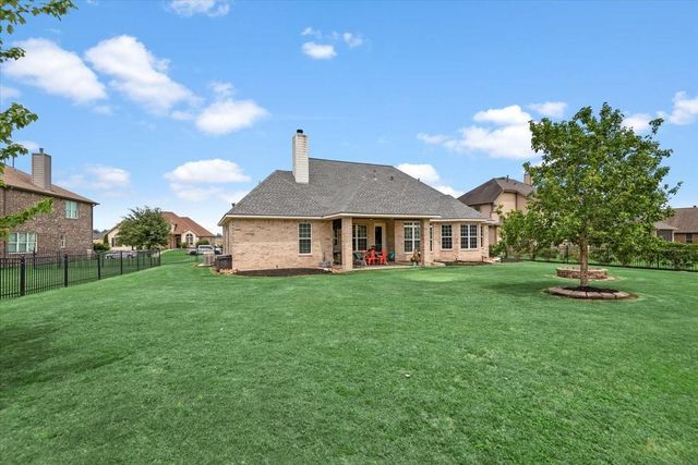 231 N Waterstone Drive, Montgomery, TX 77356