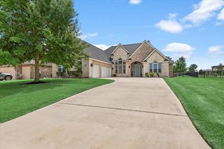 231 N Waterstone Drive, Montgomery, TX 77356