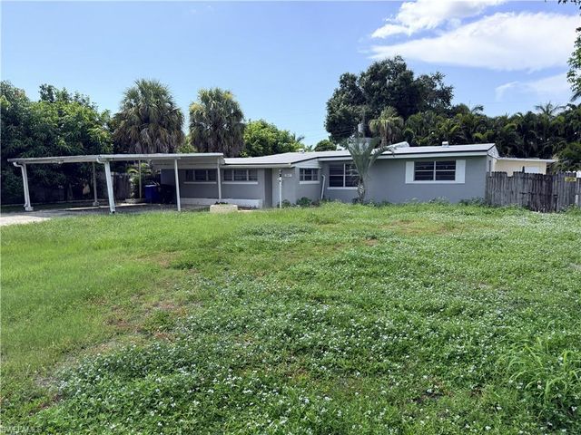 3955 Seminole AVE, Fort Myers, FL 33916