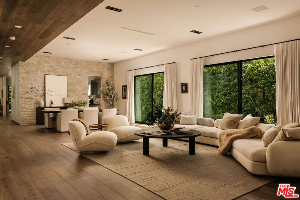 144 N Bowling Green Way, Los Angeles, CA 90049 — photo 3
