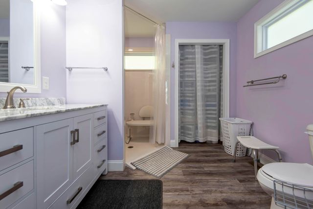 1300 E Bain Street, Ozark, MO 65721