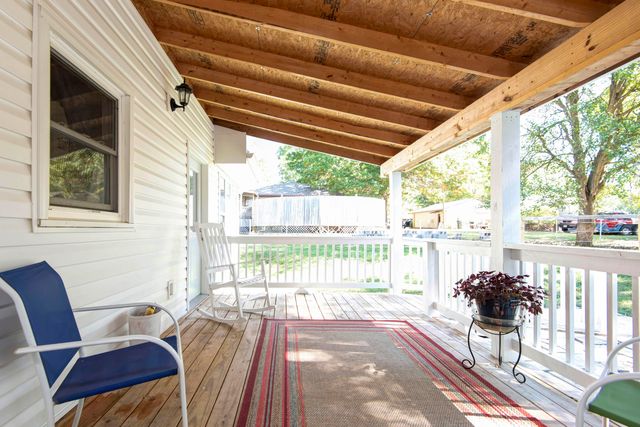 1300 E Bain Street, Ozark, MO 65721