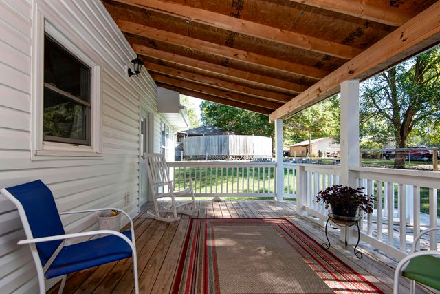 1300 E Bain Street, Ozark, MO 65721