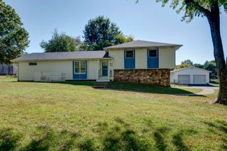 1300 E Bain Street, Ozark, MO 65721