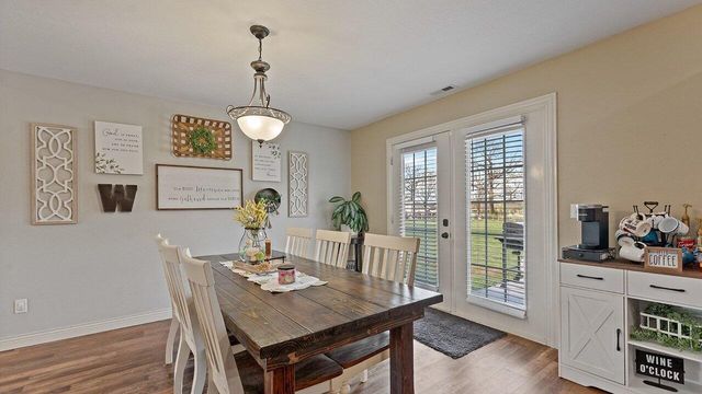 11074 Iris Road, Neosho, MO 64850