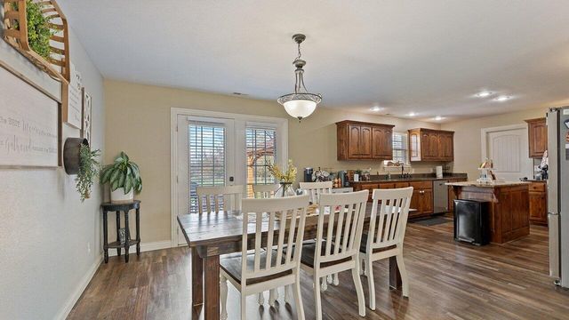 11074 Iris Road, Neosho, MO 64850