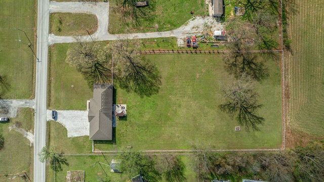 11074 Iris Road, Neosho, MO 64850