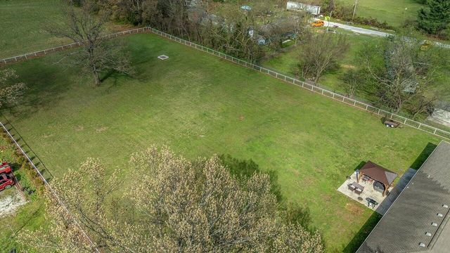 11074 Iris Road, Neosho, MO 64850