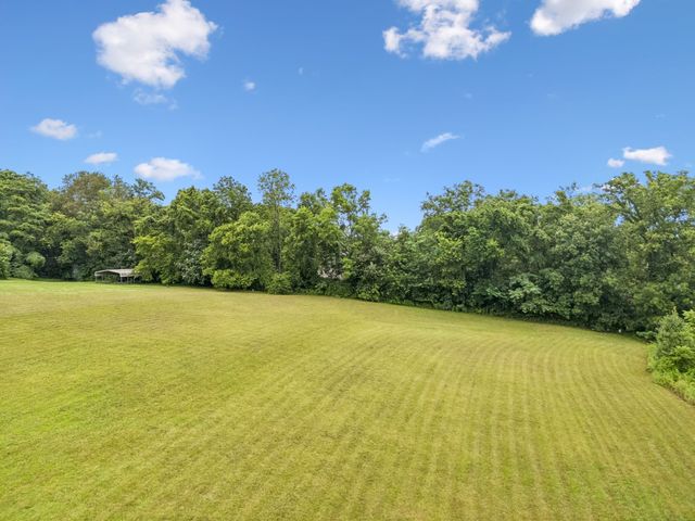 2758 Standing Oak Dr, Thompsons Station, TN 37179