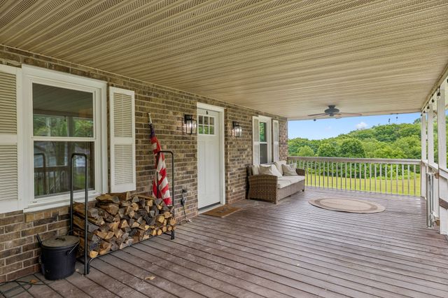 2758 Standing Oak Dr, Thompsons Station, TN 37179