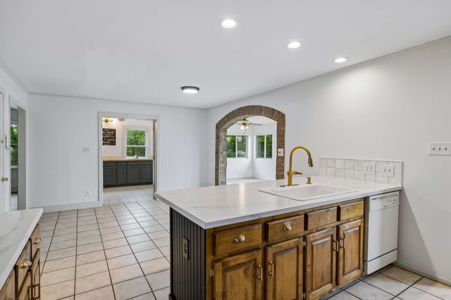 2758 Standing Oak Dr, Thompsons Station, TN 37179