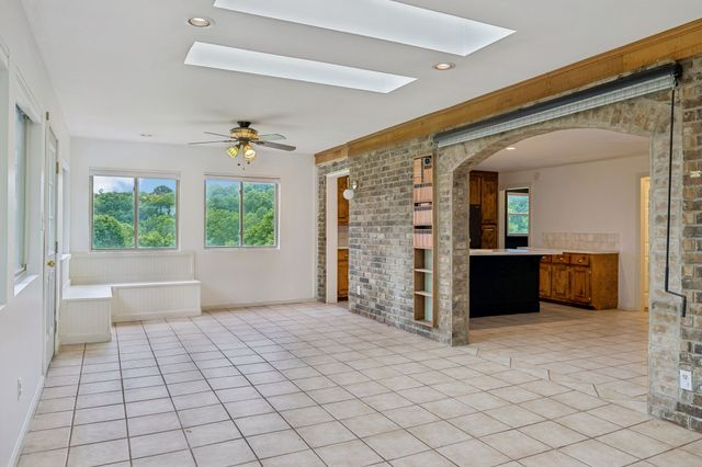 2758 Standing Oak Dr, Thompsons Station, TN 37179