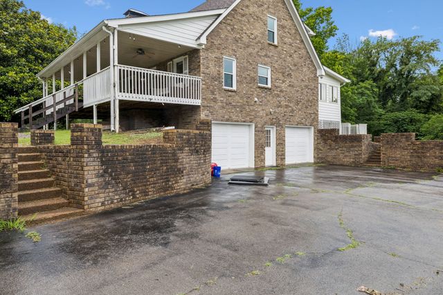 2758 Standing Oak Dr, Thompsons Station, TN 37179