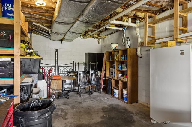 2758 Standing Oak Dr, Thompsons Station, TN 37179