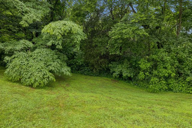 2758 Standing Oak Dr, Thompsons Station, TN 37179
