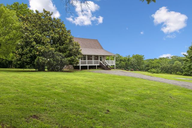 2758 Standing Oak Dr, Thompsons Station, TN 37179
