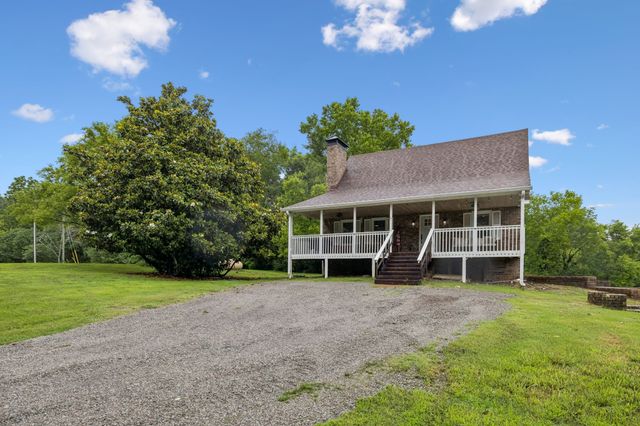 2758 Standing Oak Dr, Thompsons Station, TN 37179