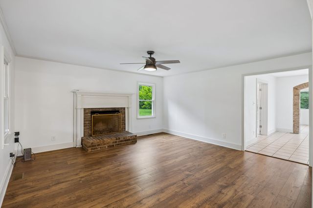 2758 Standing Oak Dr, Thompsons Station, TN 37179