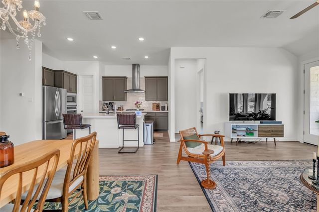 187 Alicante LN, Liberty Hill, TX 78642