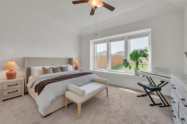 187 Alicante LN, Liberty Hill, TX 78642