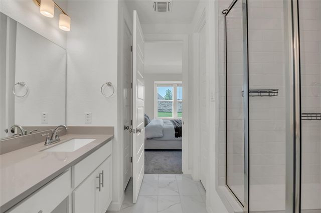 187 Alicante LN, Liberty Hill, TX 78642