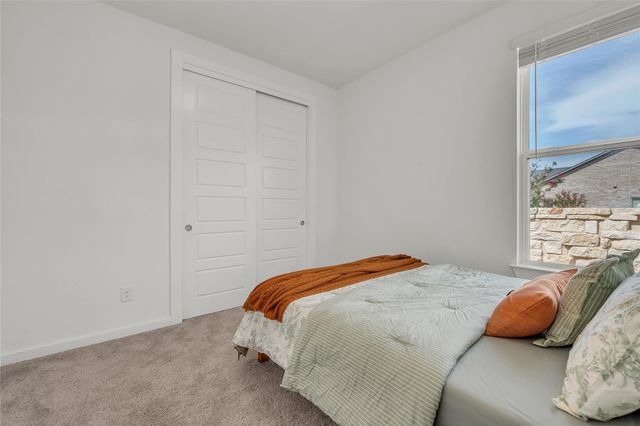 187 Alicante LN, Liberty Hill, TX 78642