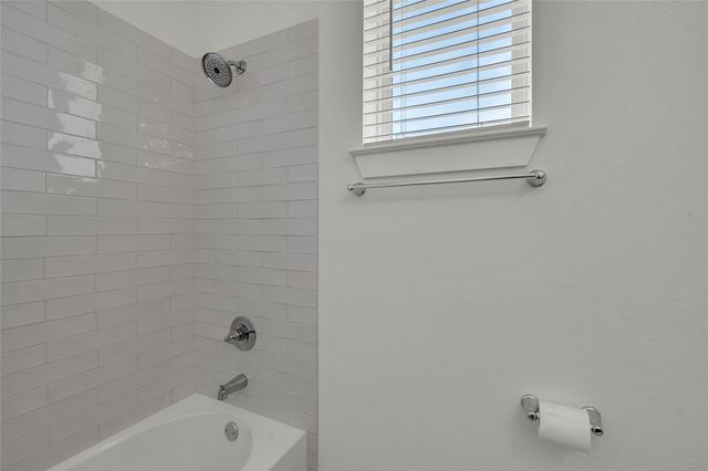 187 Alicante LN, Liberty Hill, TX 78642