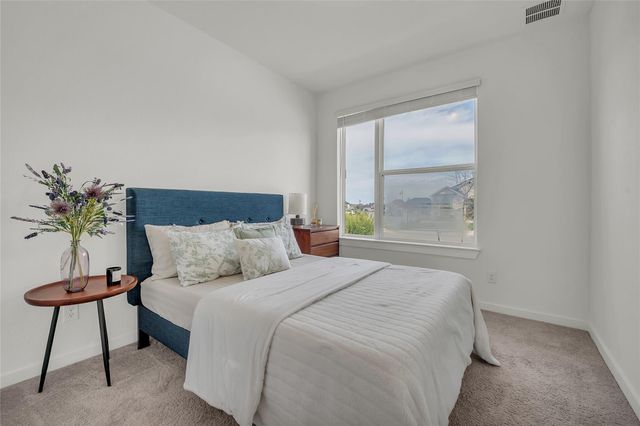 187 Alicante LN, Liberty Hill, TX 78642