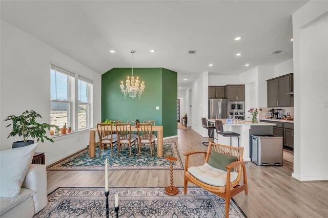 187 Alicante LN, Liberty Hill, TX 78642