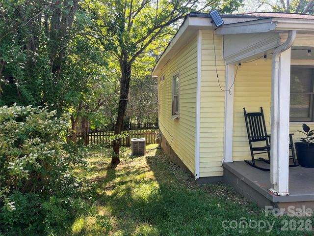 138 N Meridian Street, Rutherfordton, NC 28139