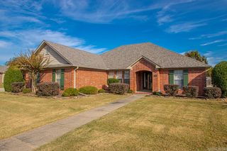 1210 Calloway Drive, Conway, AR 72034