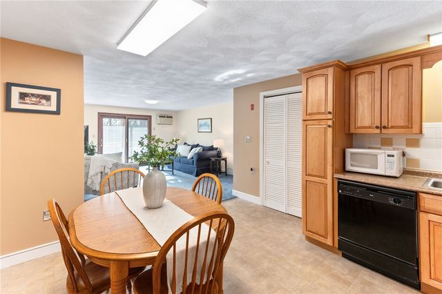 555 Diamond Hill Road 204, Woonsocket, RI 02895