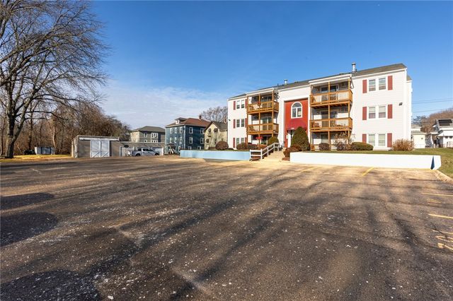 555 Diamond Hill Road 204, Woonsocket, RI 02895