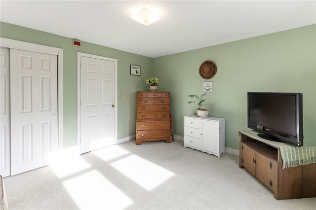 555 Diamond Hill Road 204, Woonsocket, RI 02895